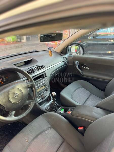 Renault Laguna 