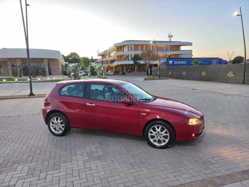 Alfa Romeo 147 1.9JTD RESTYLING
