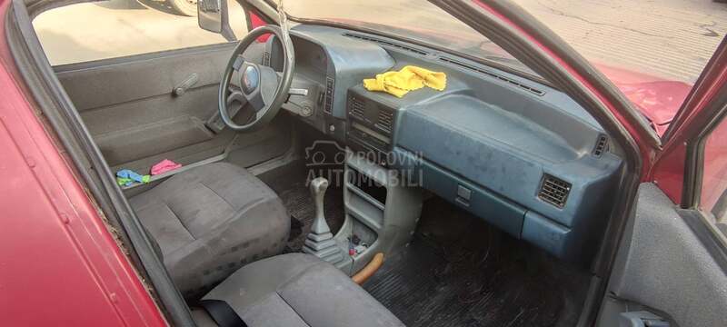 Zastava Florida 1.3 poly