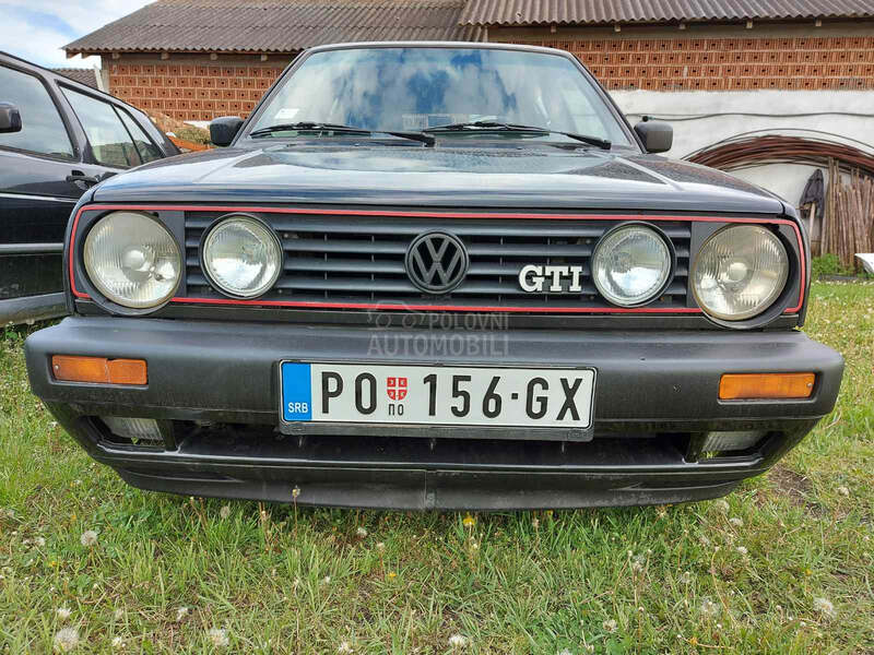 Volkswagen Golf 2 GTI