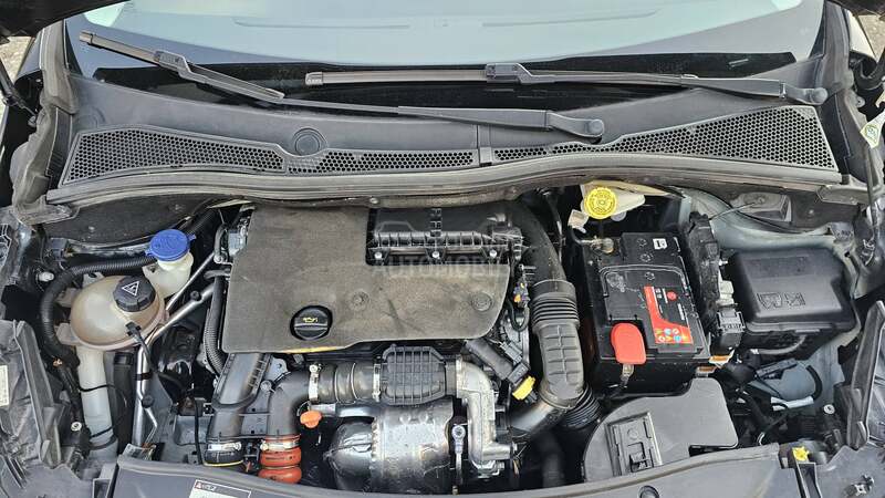 Peugeot 2008 1.6hdi Allure