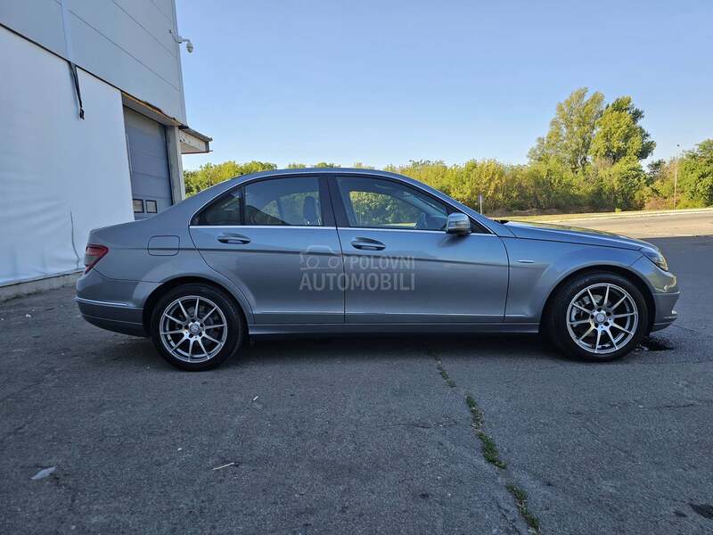 Mercedes Benz C 220 AVANTGARDE