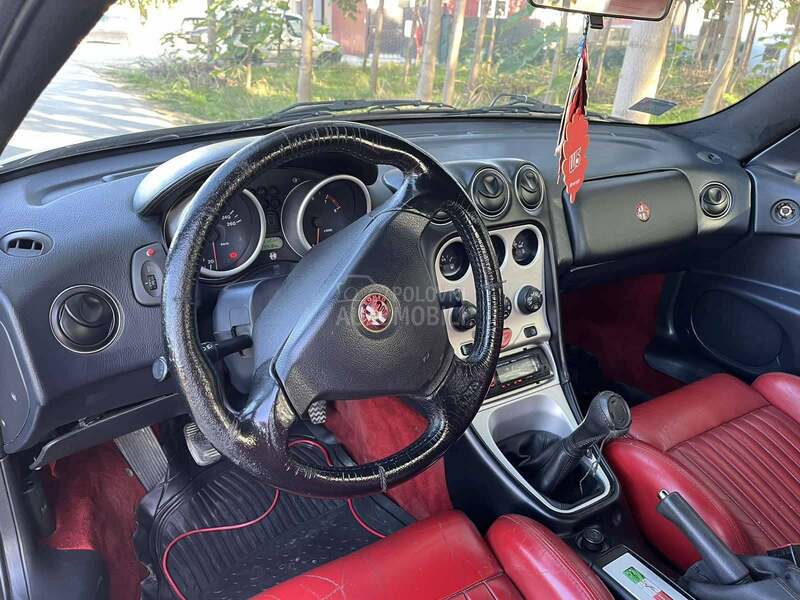 Alfa Romeo GTV 2.0