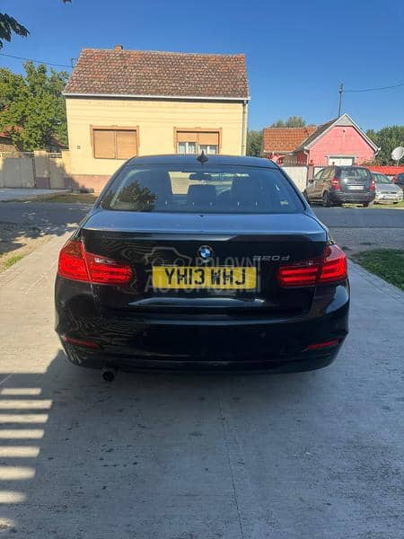 BMW 320d F30 2013. god. -  kompletan auto u delovima