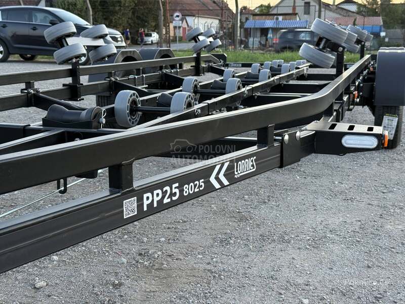 Lorries PP25/8025 sa rolerima