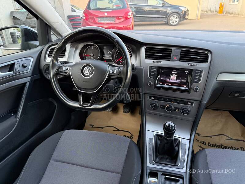 Volkswagen Golf 7 1.6 TDI BLUEMOTION