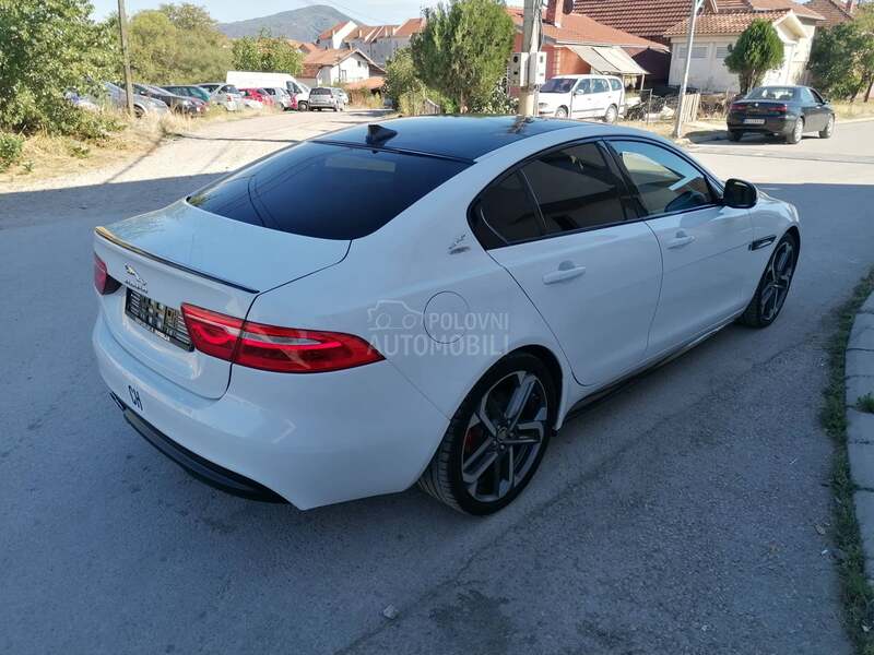Jaguar XE 2.0d 4x4 R-SPORT CH