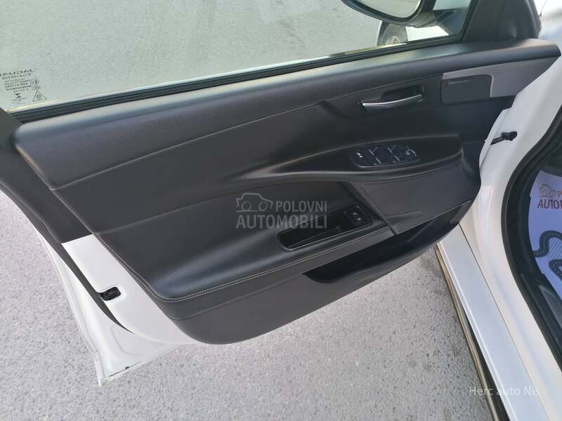 Jaguar XE 2.0d 4x4 R-SPORT CH