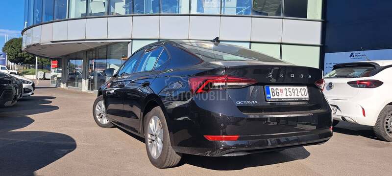 Škoda Octavia A8 AMB 2.0 TDI 6B