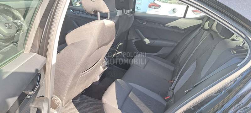 Škoda Octavia A8 AMB 2.0 TDI 6B