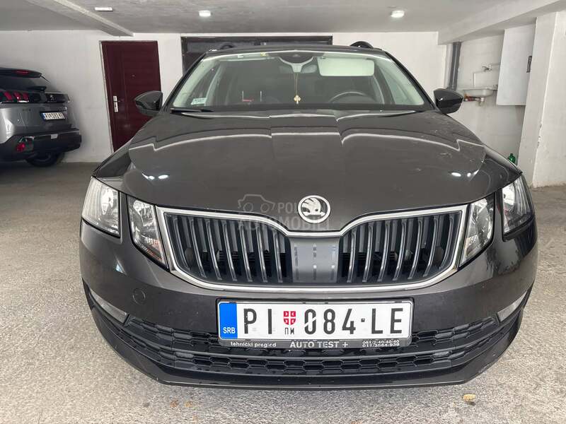 Škoda Octavia 2.0 tdi DSG ACC