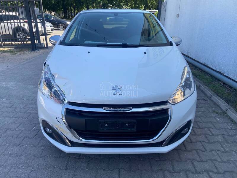 Peugeot 208 