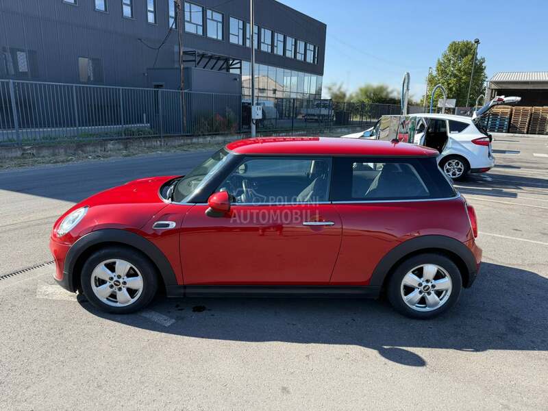 MINI One 