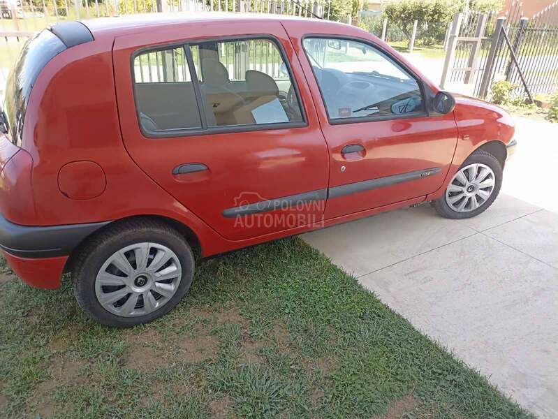 Renault Clio 