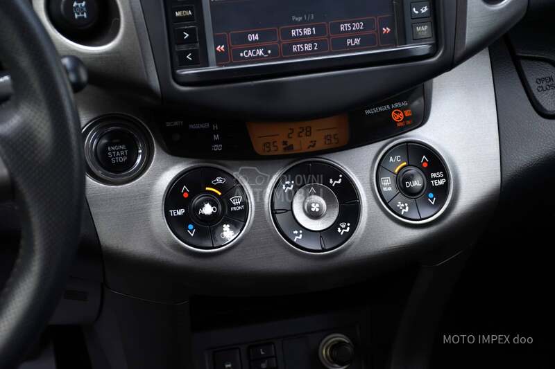 Toyota RAV 4 2.2 D4D / 4X4 / N0VA