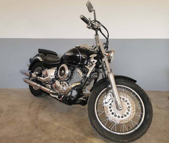 Yamaha XVS 1100 Drag Star