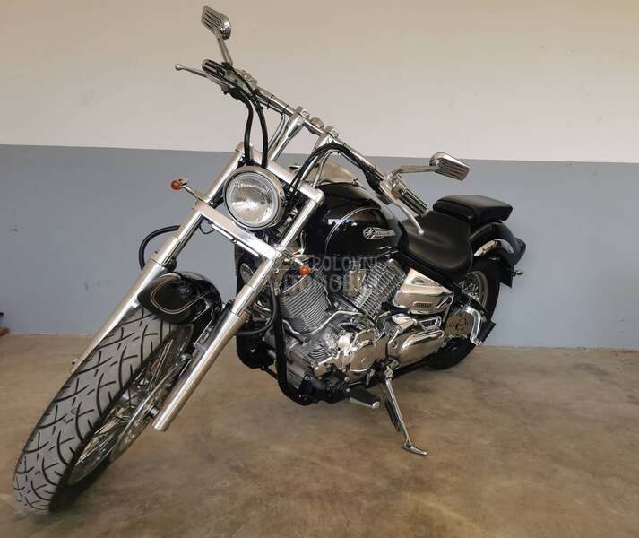 Yamaha XVS 1100 Drag Star