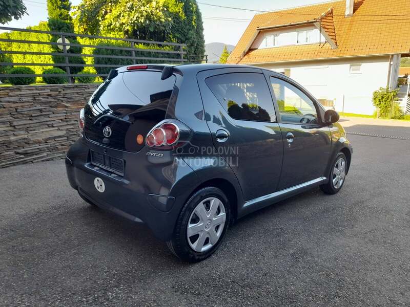 Toyota Aygo 1.0 UV0Z/CH kao NOOV