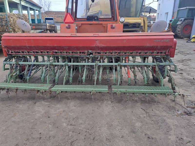 Nodet Pneumassem Žitna