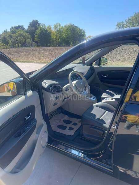 Renault Scenic X-MOD