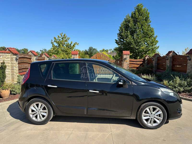 Renault Scenic X-MOD