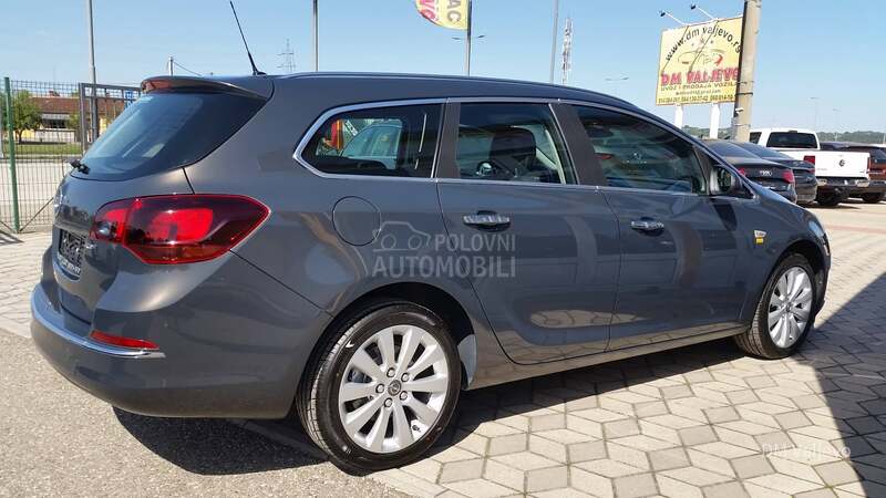 Opel Astra J COSMO/LED/KA0 N0VA