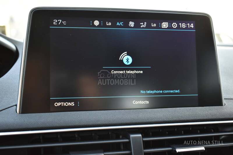 Peugeot 3008 1.2 Allure MT