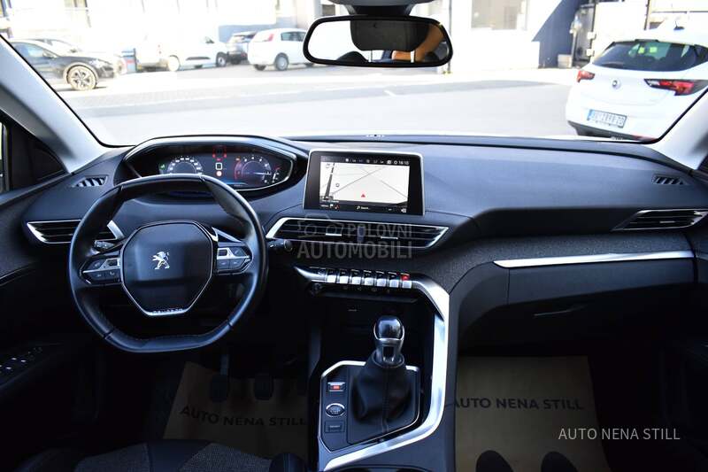 Peugeot 3008 1.2 Allure MT