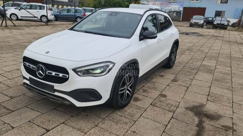 Mercedes Benz GLA 200 2.0d LED/4 MATIC
