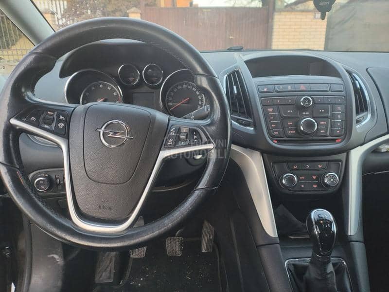 Opel Zafira 1.6 turbo