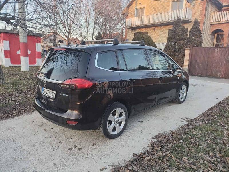 Opel Zafira 1.6 turbo
