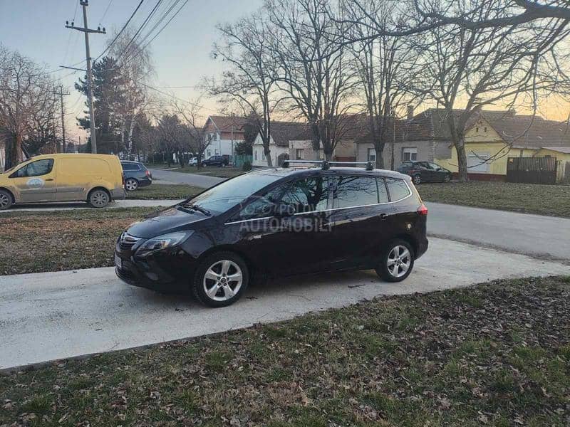 Opel Zafira 1.6 turbo