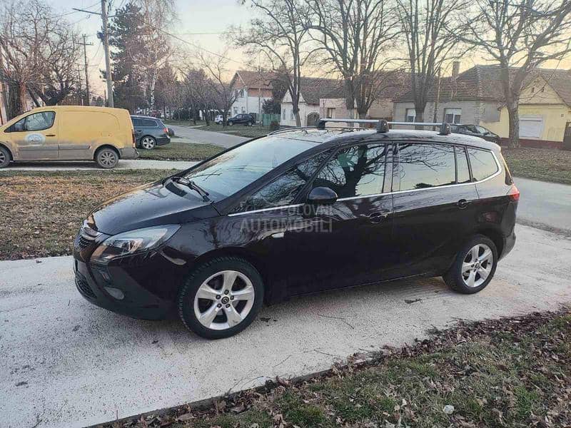 Opel Zafira 1.6 turbo