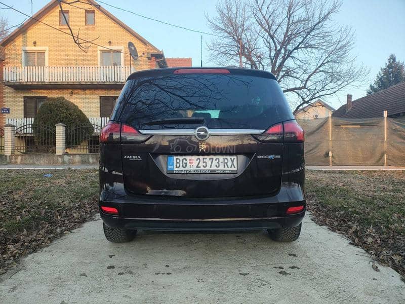 Opel Zafira 1.6 turbo