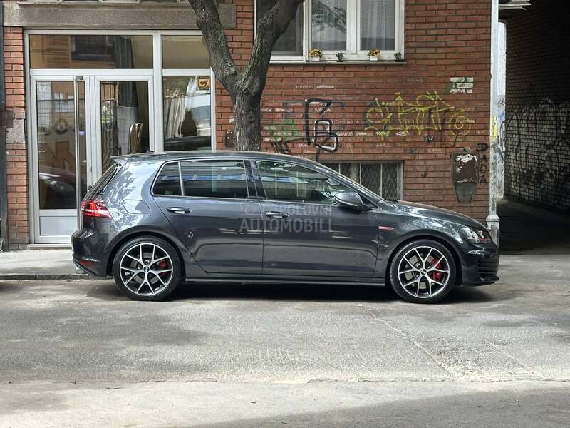 Volkswagen Golf 7 2.0 GTI Performance