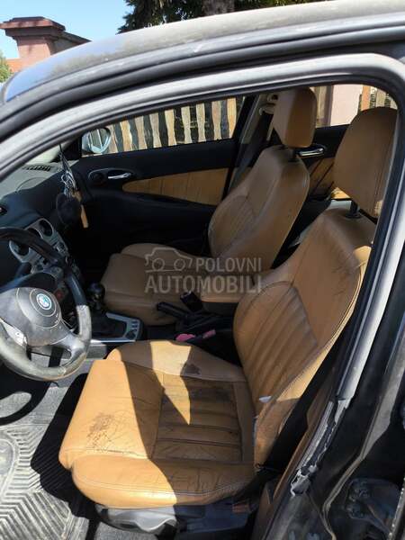 Alfa Romeo 156 