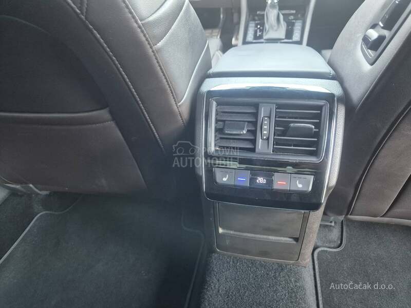 Škoda Superb 2.0 TDI DSG 4X4 LK