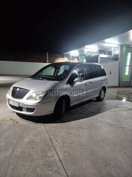 Lancia Phedra 2.2 jtd