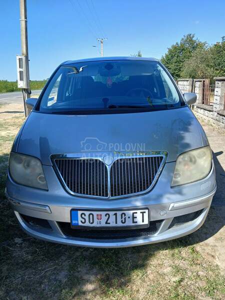 Lancia Phedra 2.2 jtd