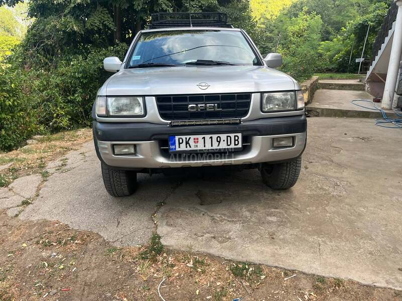 Opel Frontera 