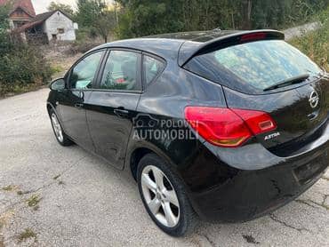 Opel Astra J 1.4 metan