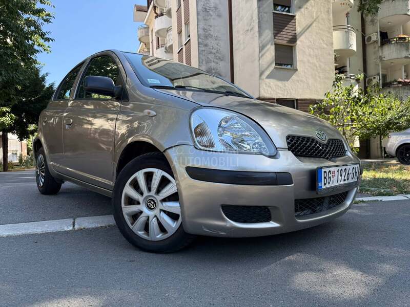 Toyota Yaris /// 1.0 REG ///