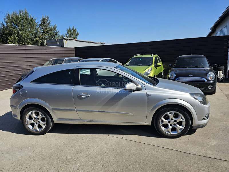 Opel Astra H GTC cosmo