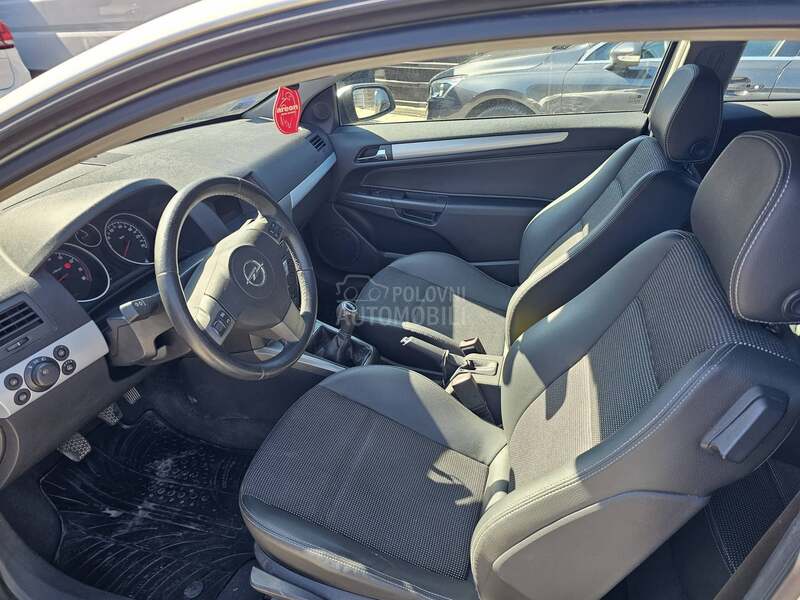 Opel Astra H GTC cosmo