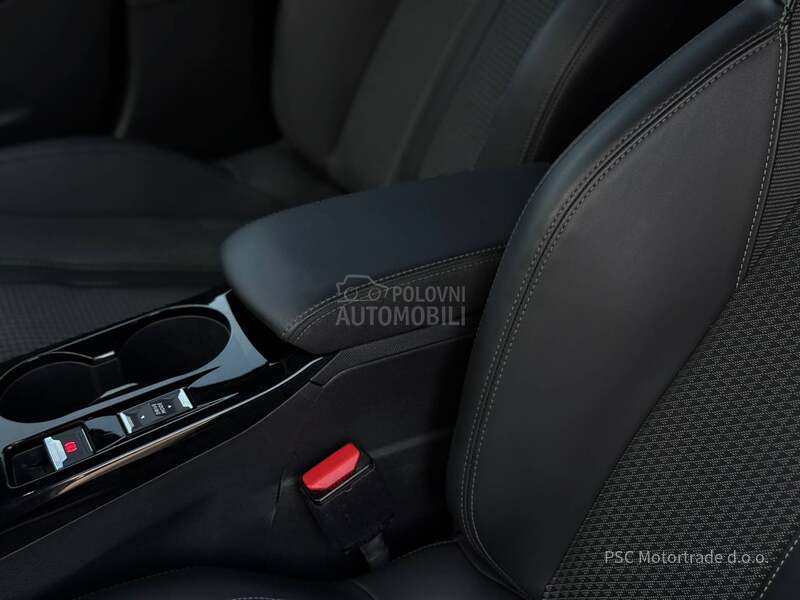 Peugeot 2008 GT/3DVirtual/Kamera