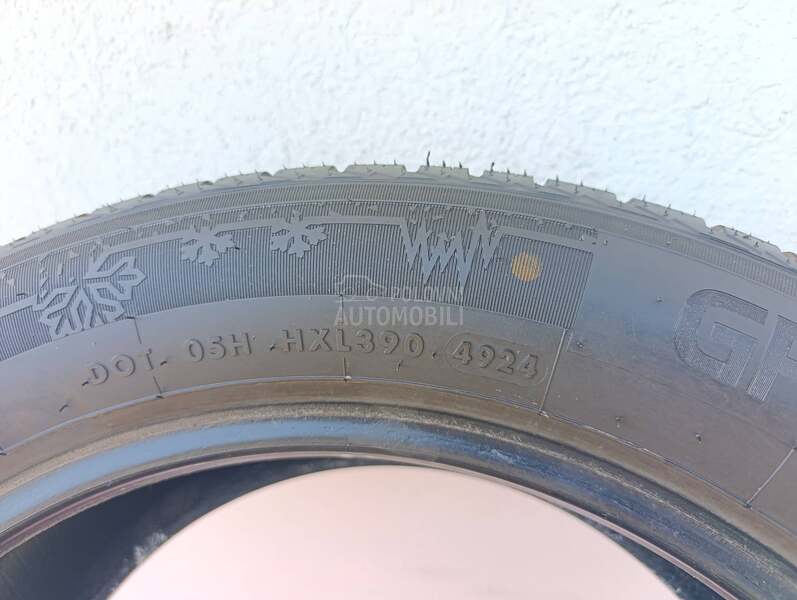 Linglong 215/55 R17 Zimska