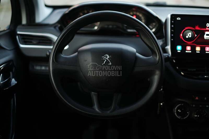Peugeot 2008 1.2 145000 ACTIVE CH