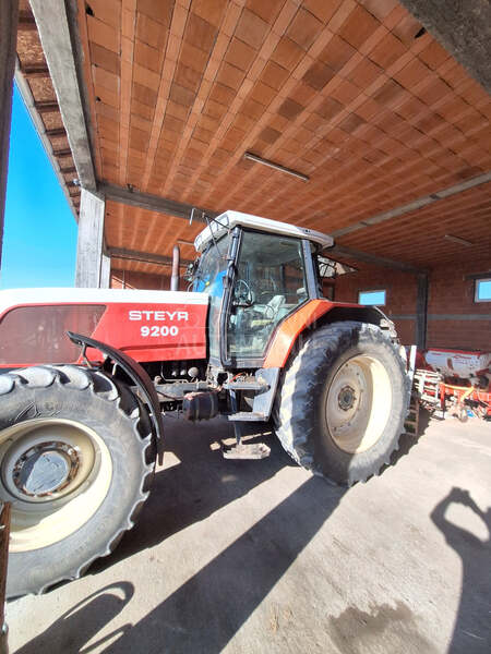 Steyr 9200