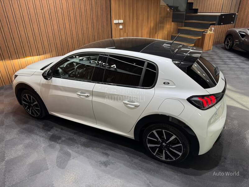 Peugeot 208 E GT