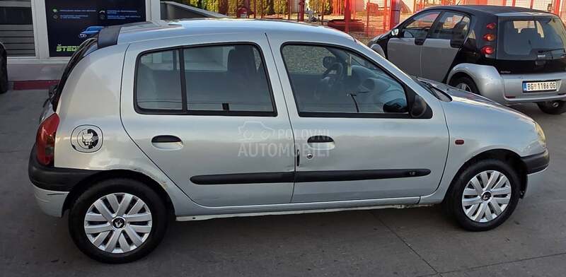 Renault Clio c.i.t.a.j.o.p.i.s